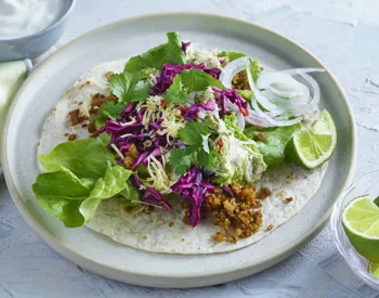 Tacos med guacamole på gröna ärter