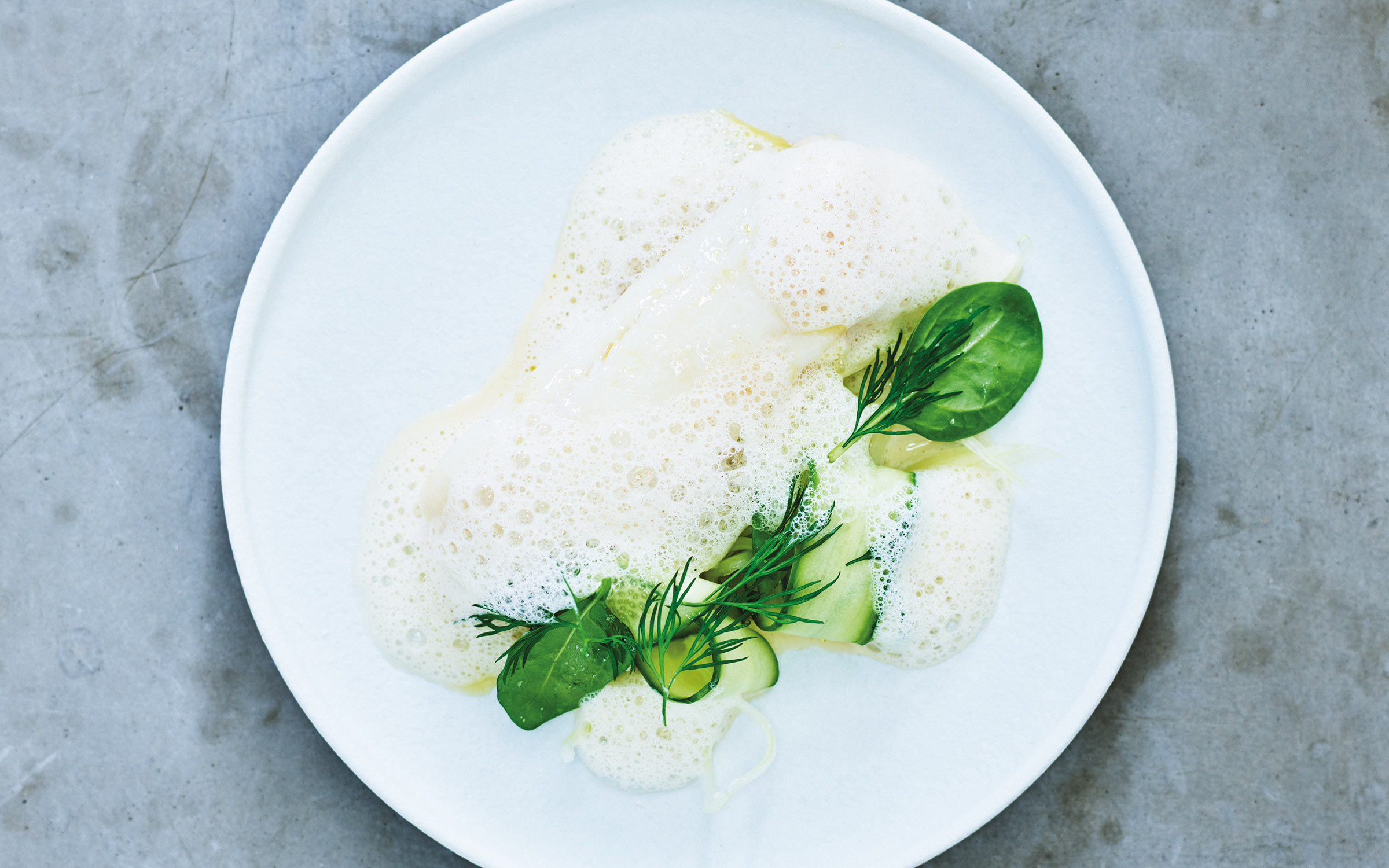 Vitvinssås till fänkål, gurka och smörbakad rödtunga