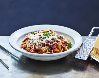 Linsbolognese med tomater