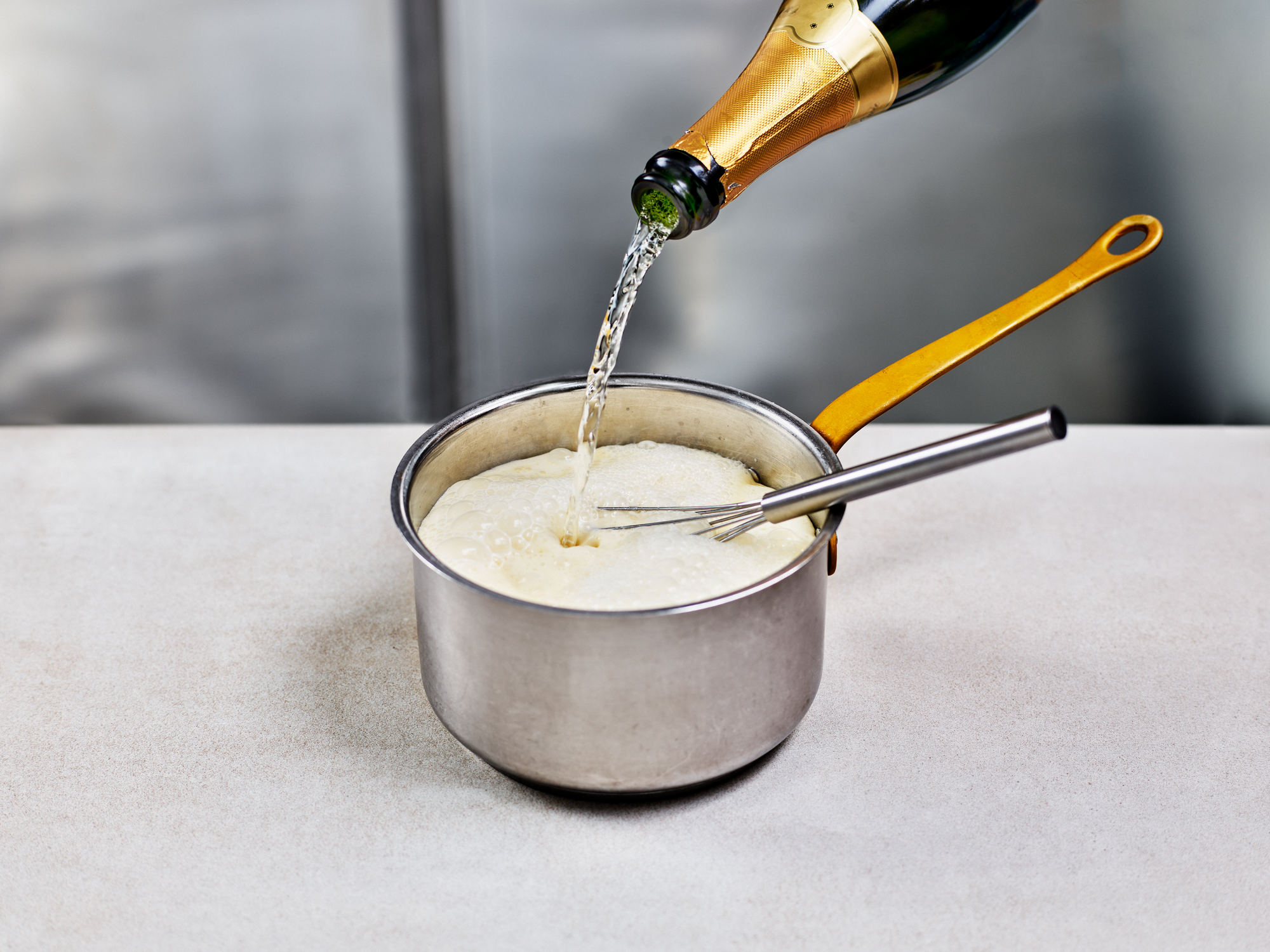 Champagnesås